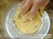 自制肉松奶油卷做法图解3)