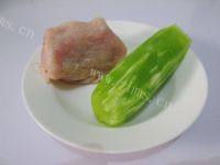 家常菜莴笋炒肉片做法图解1)