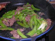 牛肉炒荷兰豆