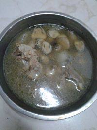 草菇排骨汤