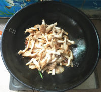 亦菜亦汤水煮黄牛肉做法图解6)