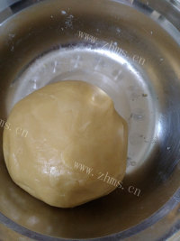 好吃的五仁月饼做法图解4)