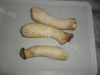 家常菜肉丝炒杏鲍菇做法图解1)