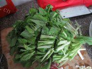 风味的蒜香小白菜做法图解2)