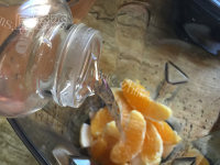 脆嫩可口的雪梨橙汁做法图解3)
