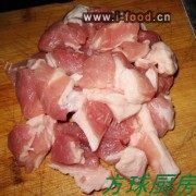 家常菜冬笋炖肉做法图解3)