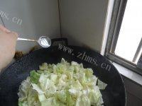 垂涎欲滴的清炒包菜做法图解5)