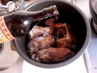 色味俱佳的酱牛肉做法图解6)