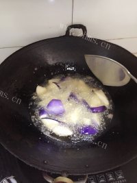 家常菜西红柿烧茄子做法图解1)