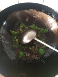 色香味俱全的烧茄子做法图解9)