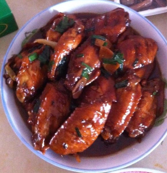 美味佳肴般的可乐鸡翅