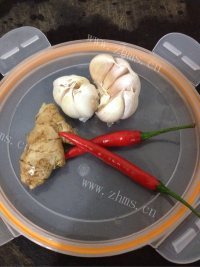 美味的香辣泥鳅做法图解2)