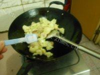 鲜香的花菜炒肉片做法图解5)