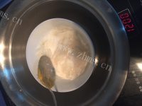 美味的芒果慕斯做法图解6)