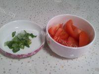 健康美食之番茄牛肉菠菜烫饭做法图解1)