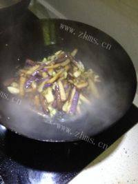 让人怀念的酱炒茄子做法图解4)