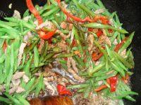 家常菜扁豆炒肉丝