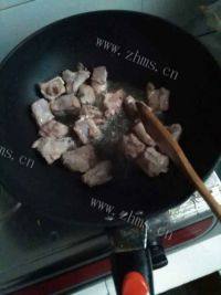 家常菜排骨烧土豆做法图解6)