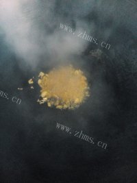 自制白豆腐煮鲫鱼做法图解5)