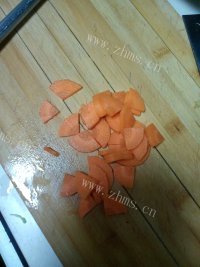 下酒菜芹菜拌花生米做法图解9)