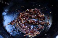 口感好的鱼香豆腐做法图解8)