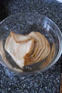营养美味的大头菜炒毛豆做法图解2)