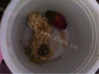 夏季滋补清热菊花茶做法图解5)