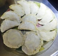 色味俱佳的韭菜盒子做法图解11)