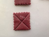 脆口双色拼块饼干做法图解7)
