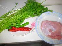 「DIY美食」芹菜炒肉做法图解1)