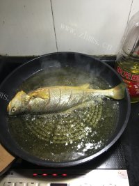 红烧黄花鱼做法图解6)