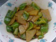 土豆炒青椒