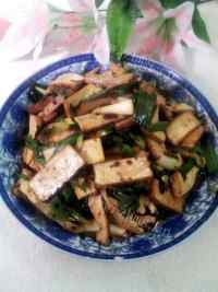 家常菜蒜苗炒豆腐干