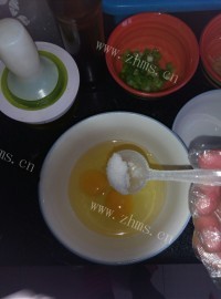 香喷喷的炖鸡蛋做法图解3)
