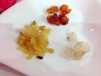 美味桃胶雪燕银耳羹做法图解1)