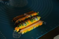 好吃的美豆儿沙拉肠仔面包做法图解6)