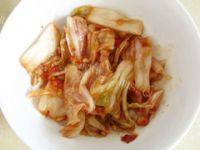 辣白菜炒五花肉（家常菜）做法图解3)