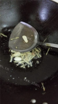 美味的糖醋鱼腩做法图解2)