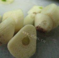 家常菜肉末炒四季豆做法图解4)
