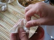 美味的猪肉虾仁馄饨做法图解6)