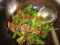 美味的杭椒牛柳做法图解9)