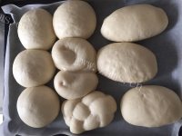 自制椰蓉小餐包做法图解9)