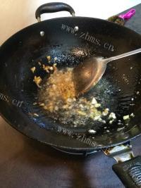 美味炒芥蓝做法图解3)