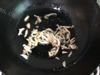 家常菜榨菜炒肉丝做法图解3)