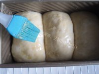 色香味俱全的葡萄干吐司做法图解9)