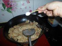 味道不错的清炒藕片做法图解6)