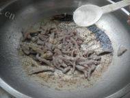 家常菜香菜炒肉丝做法图解10)