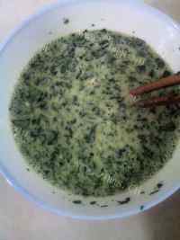自制菠菜鸡蛋饼做法图解3)