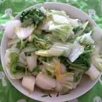 家常菜素炒白菜