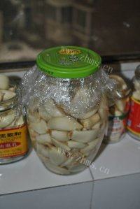 「美味可口」腊八蒜做法图解8)